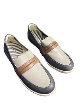 Taos Upward Leather Loafer 9.5